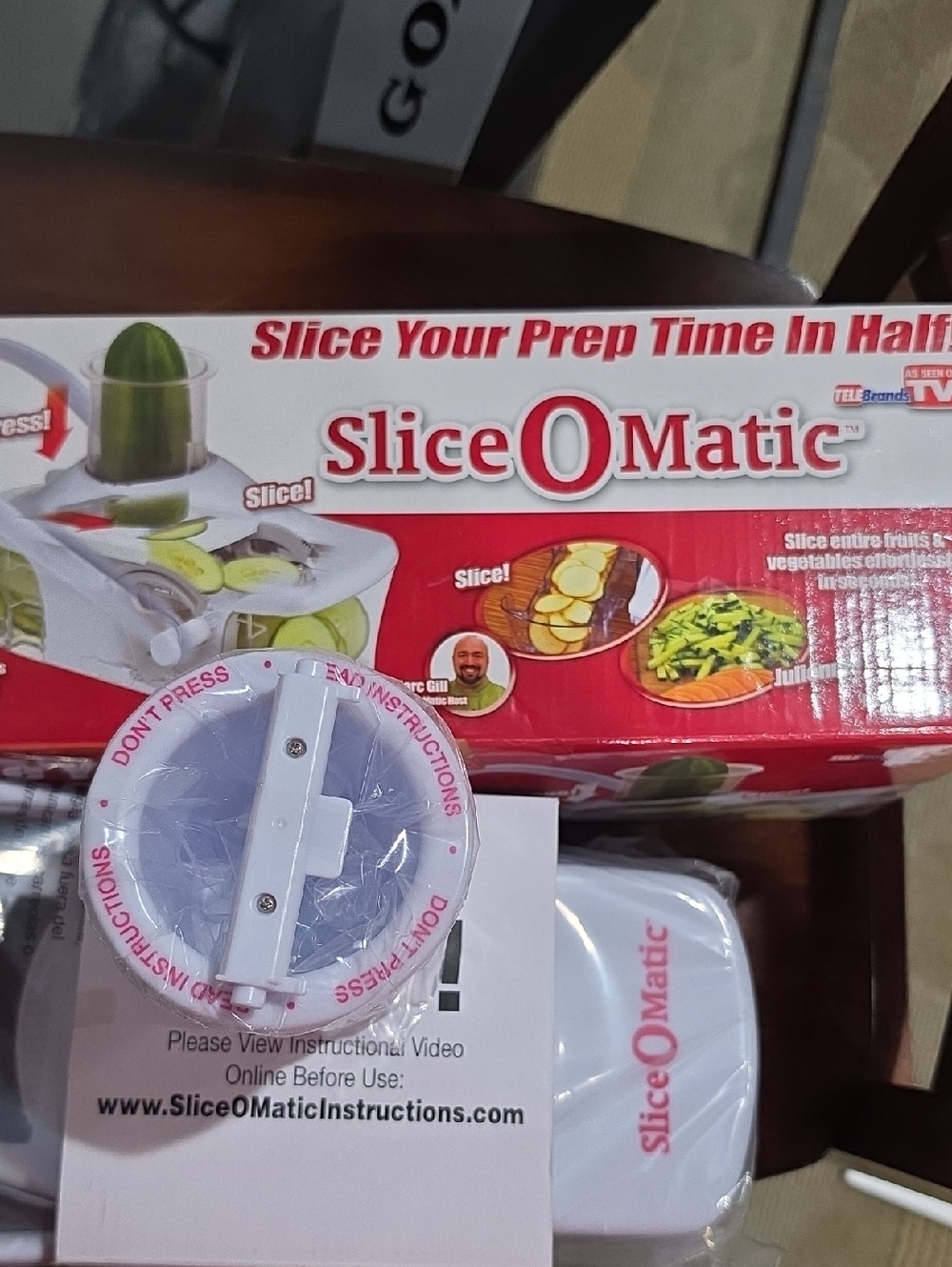 SliceOMatic Vegetable Slicer - White and Red
